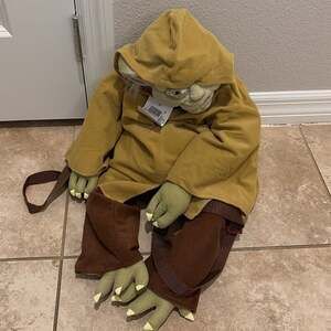 Disney Parks Star Wars Yoda Jedi Master 24" Plush Backpack